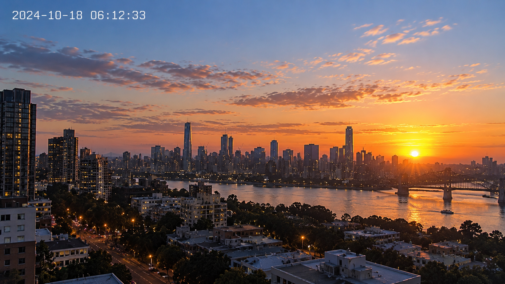Metraje urbano en time-lapse con fecha y hora visibles