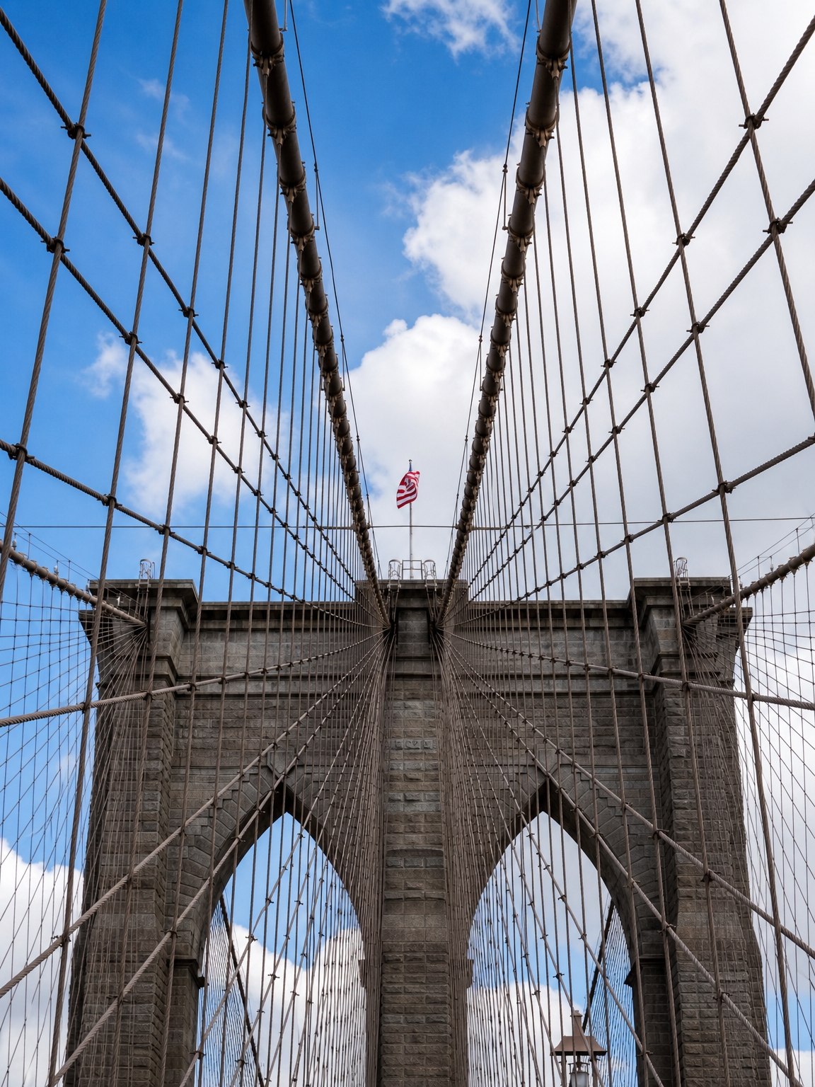 AI-generated similar image of the Brooklyn Bridge without watermarks